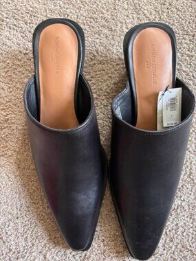BANANA REPUBLIC BLACK LEATHER POINTED TOE STACKED HEEL MULES SIZE 9 NWT
